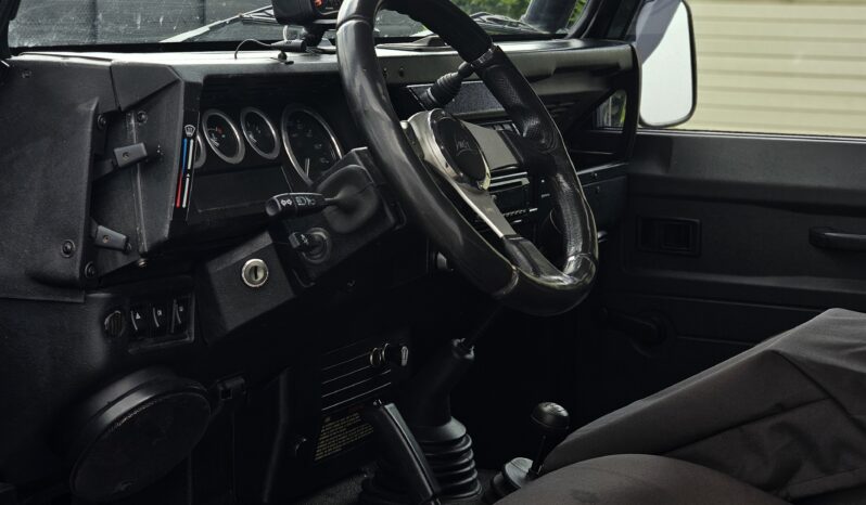 LAND ROVER DEFENDER full