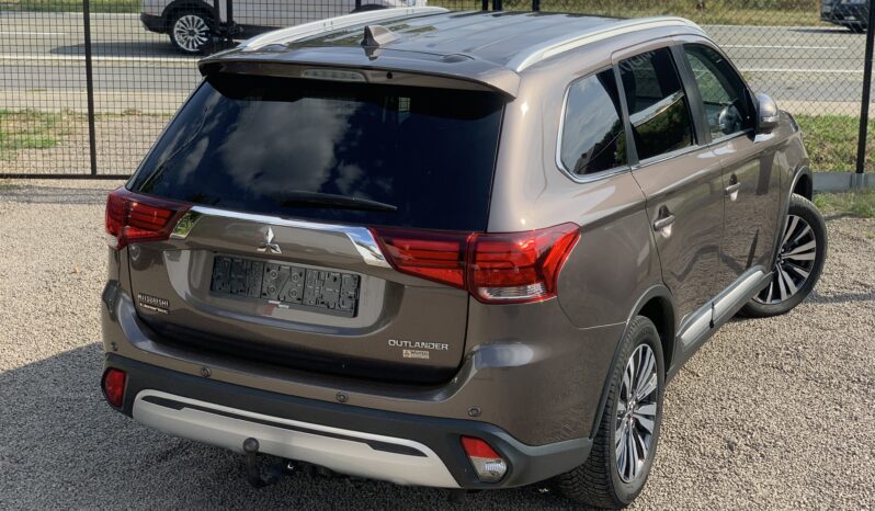 Mitsubishi Outlander 2.0i Diamond Ed 7PL*360 CAM*TREKHAAK*OPEN DAK… full